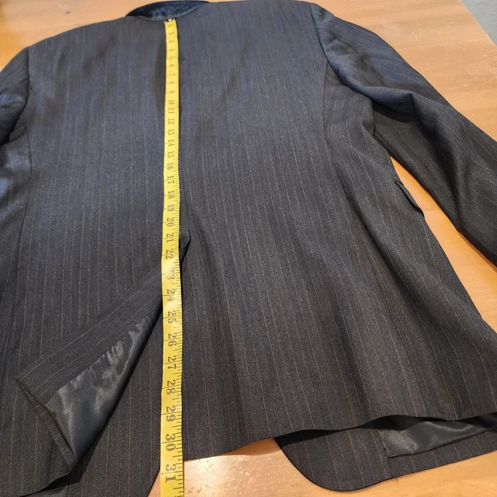 Jos. A. Bank Pinstripe Suit Jacket Blazer Mens 41R Charcoal Gray Business Casual